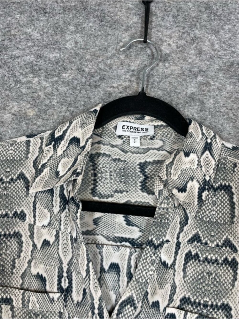 Express Portofino Snake Print Blouse Button Front Career Top S Minimalist Chic - Picture 5 of 16
